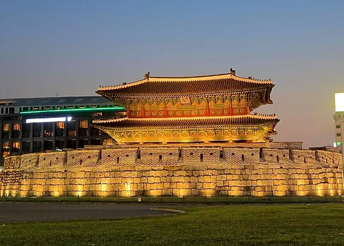 Hotel Gaon Golden Park Dongdaemun 3*